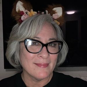 Meet your Posher, Bobbi